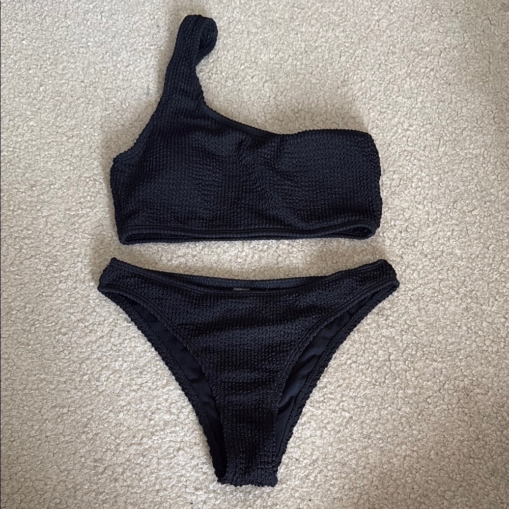 One-Shoulder Black Bikini Set
